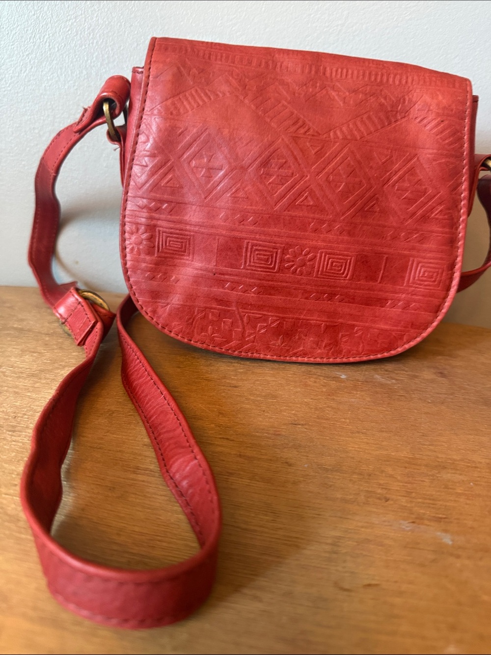 Vintage Liz Claiborne Red Embossed Leather Crossbody Bag